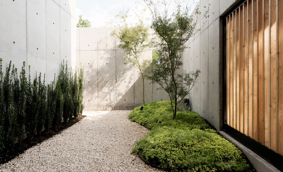 5-cubic-wooden-concrete-houses-japanese-design.jpg